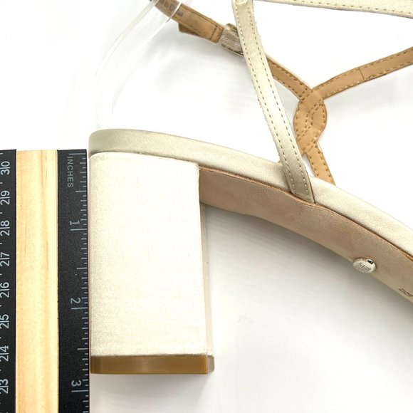 Badgley Mischka Size 8.5 Blaine Ivory Satin Jeweled Dress Sandals Heels Shoes - Picture 12 of 13